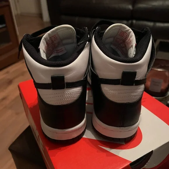 Nike Panda High Top Dunks - Picture 3 of 4